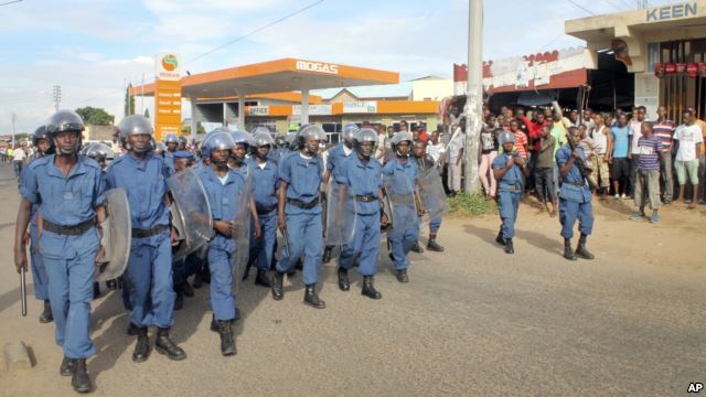 Read more about the article Imvururu mu Burundi
