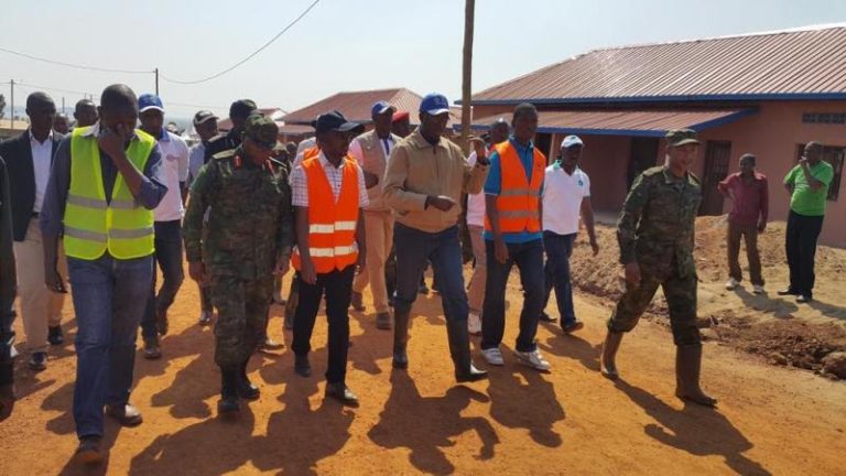 Minisitiri w’Intebe Anastase MUREKEZI yakoreye Umuganda rusange mu karere ka Kirehe