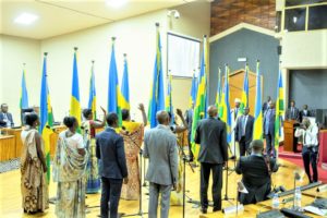 Read more about the article Perezida Kagame yakiriye indahiro z’abadepite bashya 80 barimo 5 bahagarariye Ishyaka PSD