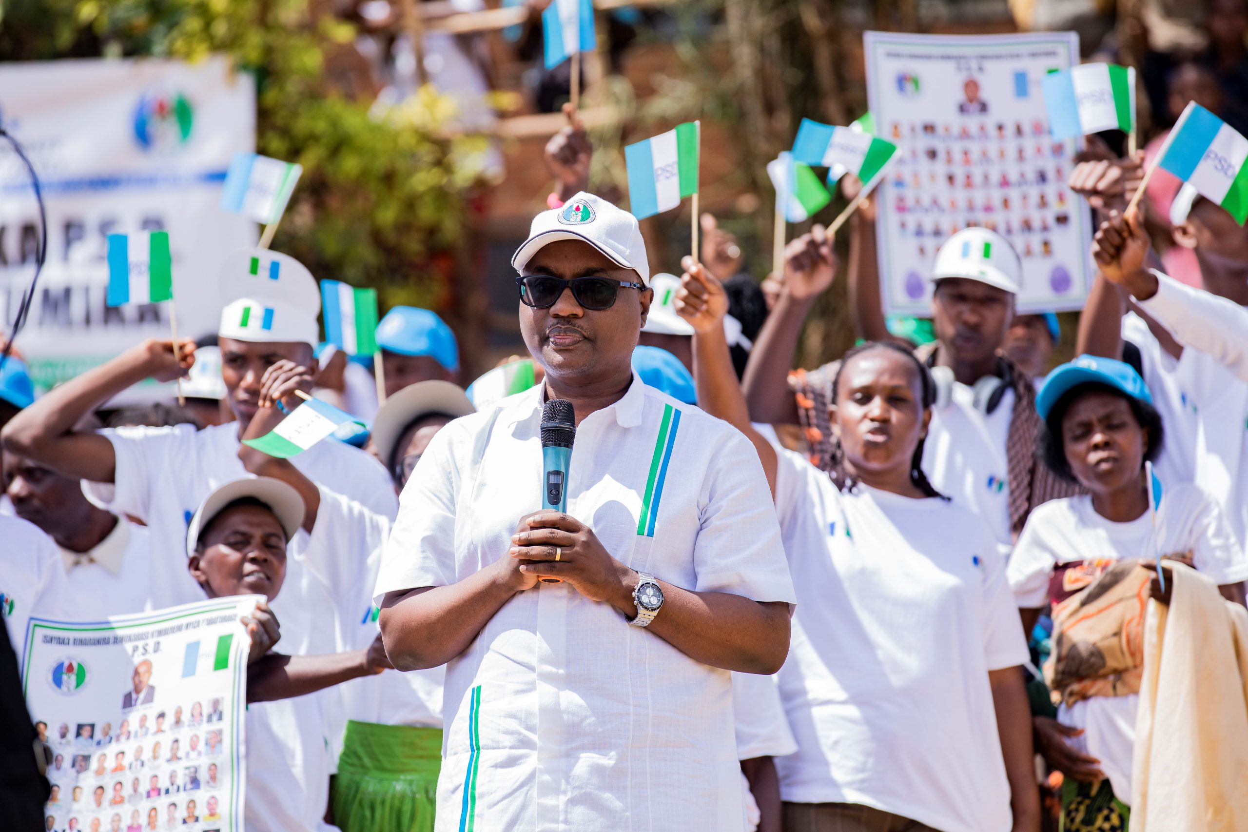 Read more about the article KAMONYI: Abarwanashyaka Bakereye kwamamaza Abakandida b’Ishyaka PSD